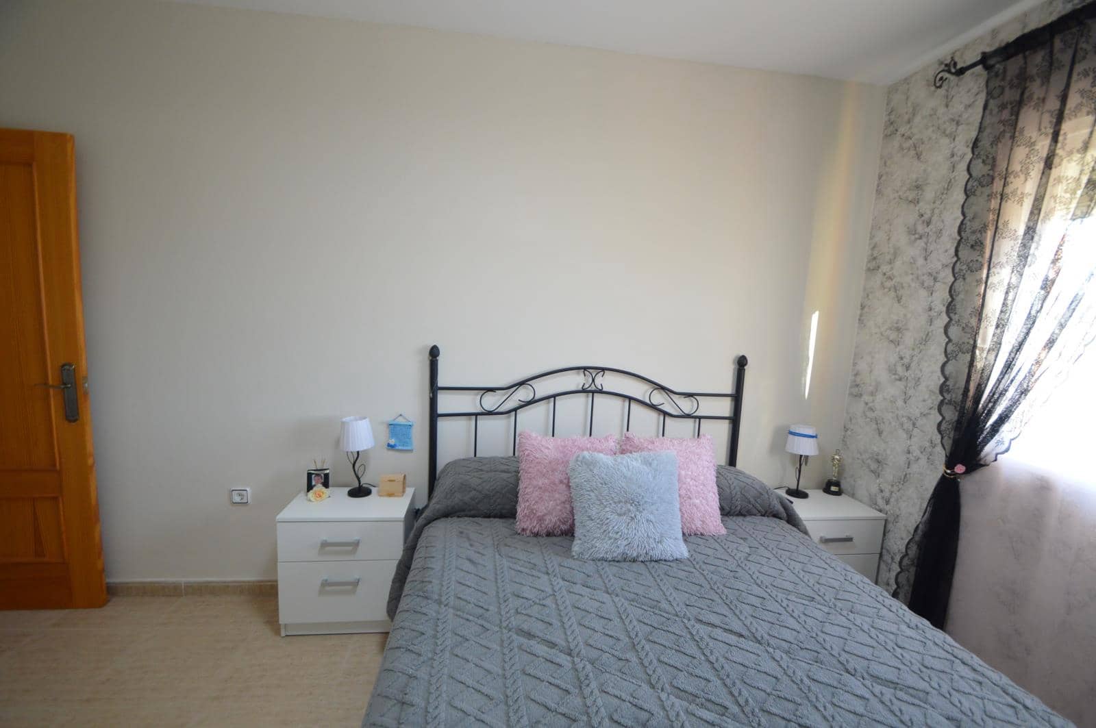 4 sypialnia Willa na sprzedaż w Calig z garażem - 195 000 € (Ref: 9599901)