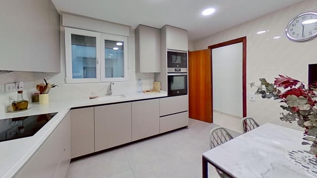 5 camera da letto Villetta a Schiera in vendita in Vinaròs con garage - 550.000 € (Rif: 9685686)