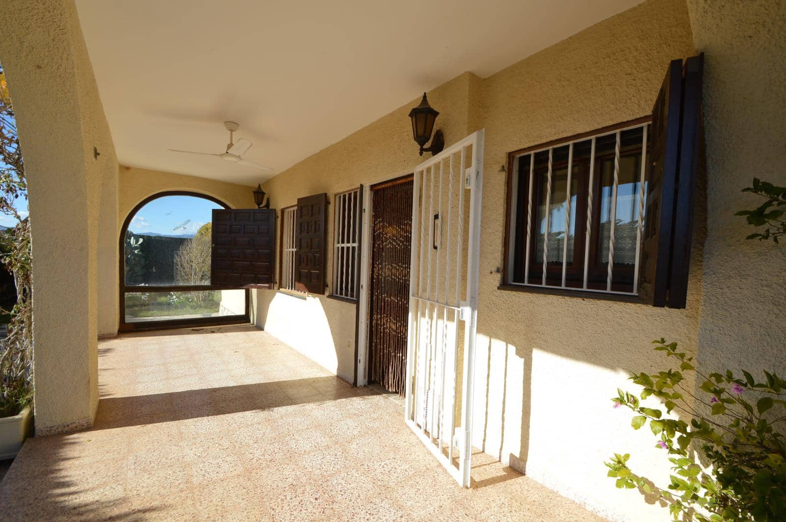 2 bedroom Villa for sale in Sant Jordi with garage - € 168,000 (Ref: 9715597)