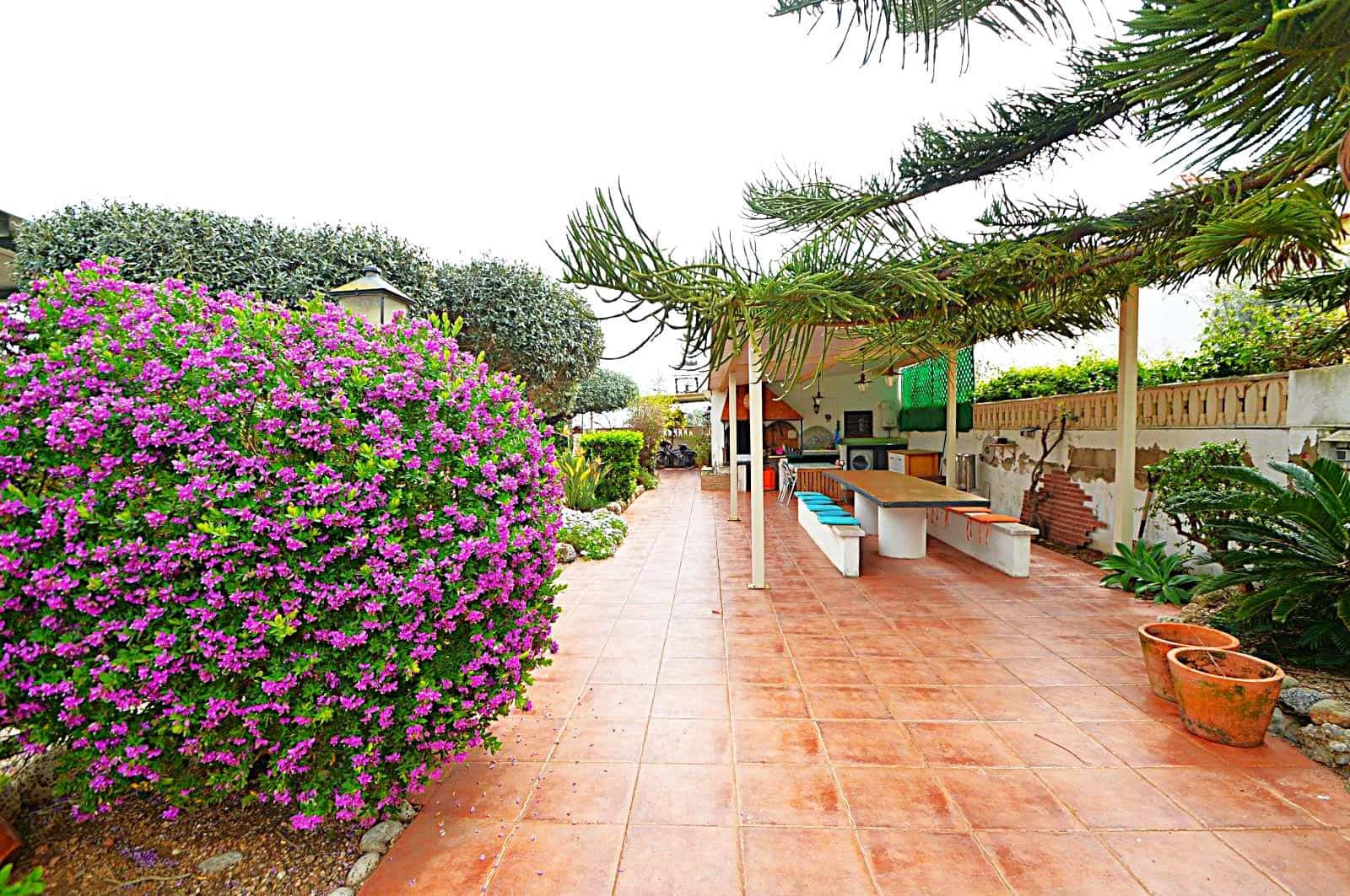 5 makuuhuone Huvila myytävänä paikassa Vinaros mukana 
autotalli - 275 000 € (Ref: 9757605)