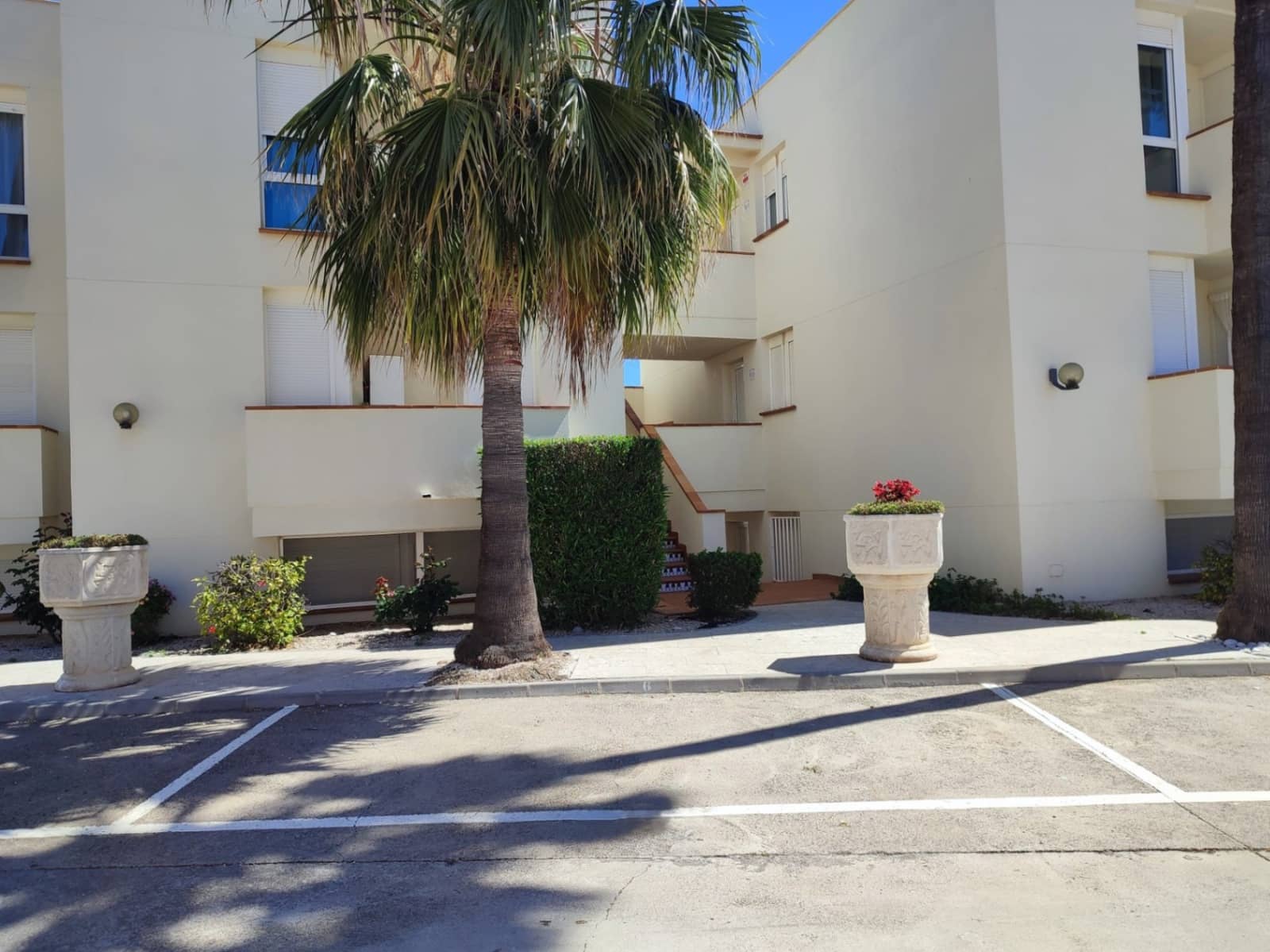 2 bedroom Apartment for sale in Vinaros with pool garage - € 215,000 (Ref: 9824150)
