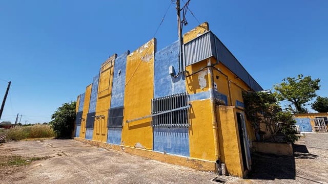 Local Commercial à louer à Vinaròs avec garage - 700 € (Ref: 9858424)