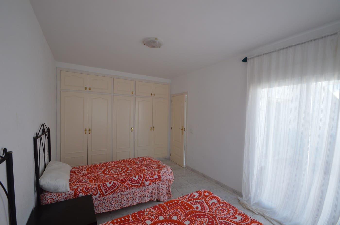 Chalet de 8 habitaciones en Vinaròs en venta con piscina garaje - 760.000 € (Ref: 9858918)