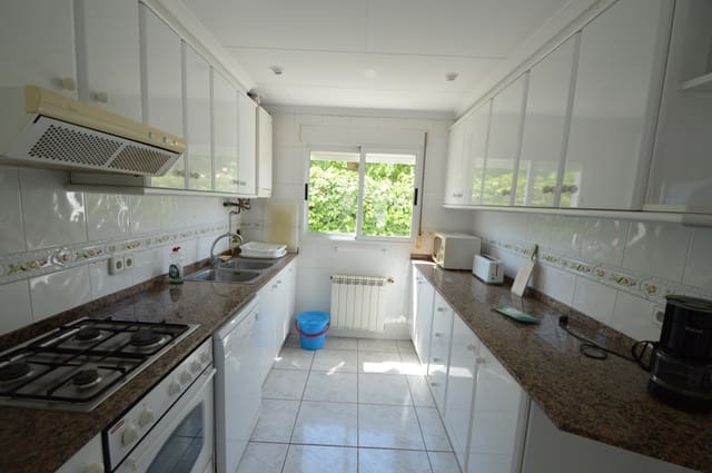 Chalet de 8 habitaciones en Vinaròs en venta con piscina garaje - 760.000 € (Ref: 9858918)