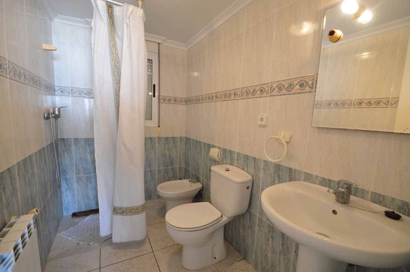 Chalet de 8 habitaciones en Vinaròs en venta con piscina garaje - 760.000 € (Ref: 9858918)