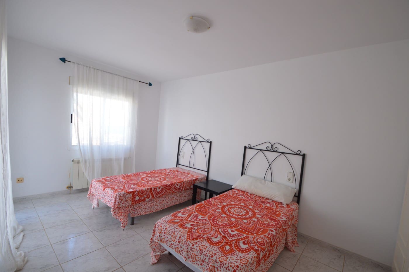 Chalet de 8 habitaciones en Vinaròs en venta con piscina garaje - 760.000 € (Ref: 9858918)
