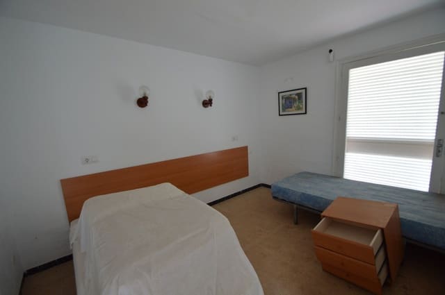 3 chambre Villa/Maison Mitoyenne à vendre à Vinaròs avec garage - 155 000 € (Ref: 9863712)