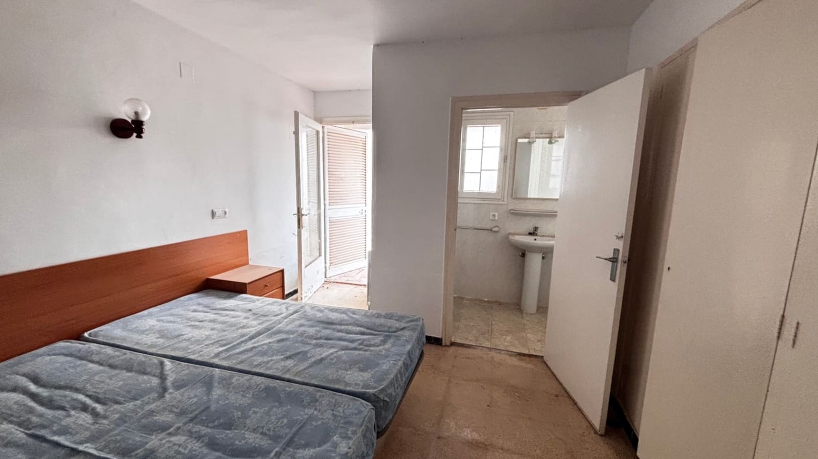 3 bedroom Terraced Villa for sale in Vinaros with garage - € 155,000 (Ref: 9863712)