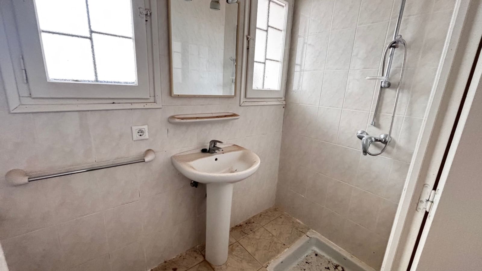 3 bedroom Terraced Villa for sale in Vinaros with garage - € 155,000 (Ref: 9863712)