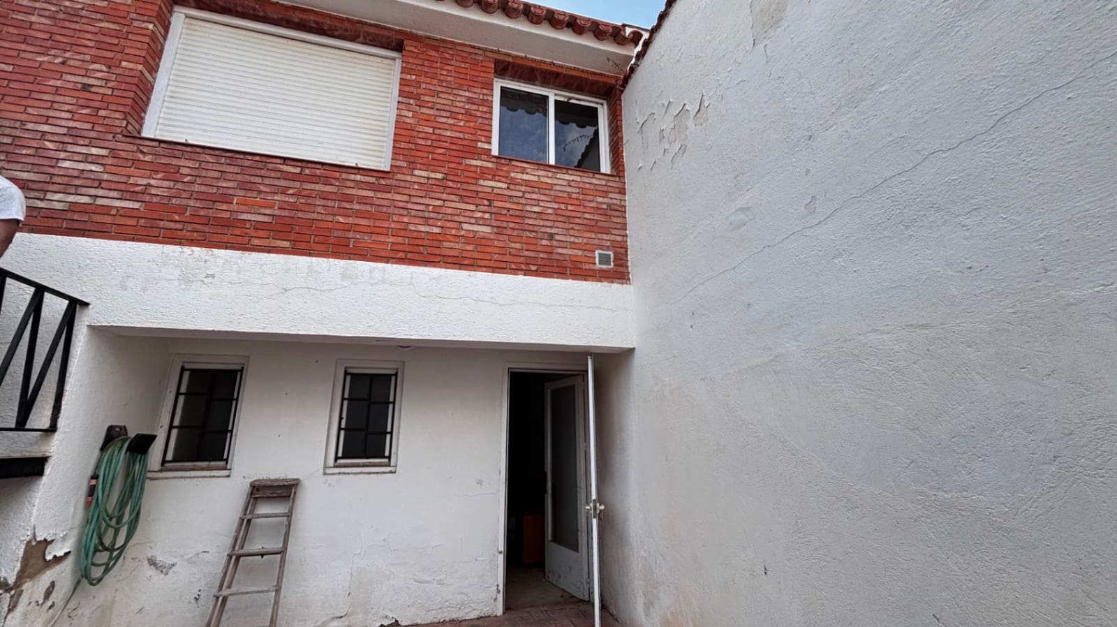 3 bedroom Terraced Villa for sale in Vinaros with garage - € 155,000 (Ref: 9863712)