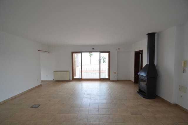 3 slaapkamer Villa te koop in Vinaròs met garage - € 345.000 (Ref: 9863713)