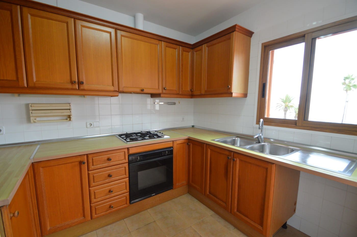 3 bedroom Villa for sale in Vinaros with garage - € 345,000 (Ref: 9863713)