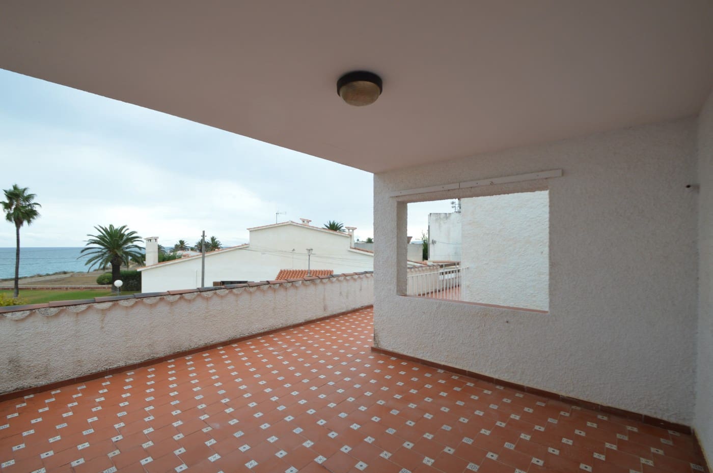 3 bedroom Villa for sale in Vinaros with garage - € 345,000 (Ref: 9863713)