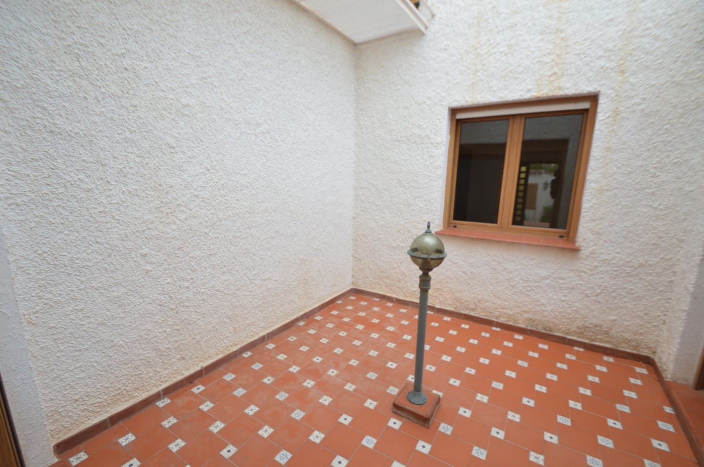 3 bedroom Villa for sale in Vinaros with garage - € 345,000 (Ref: 9863713)