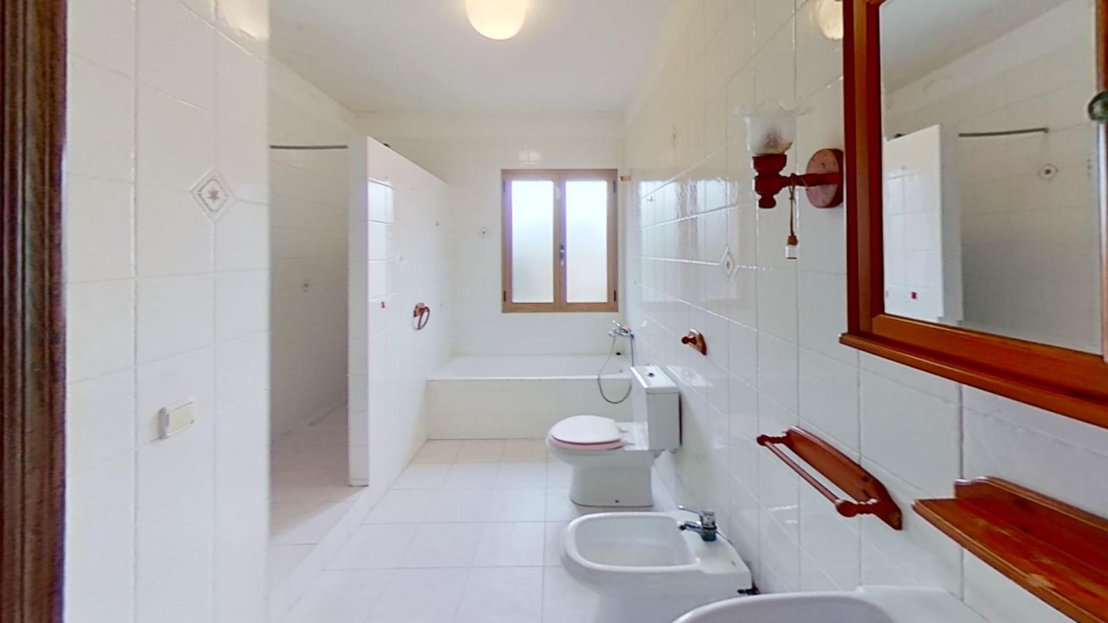 3 bedroom Villa for sale in Vinaros with garage - € 345,000 (Ref: 9863713)