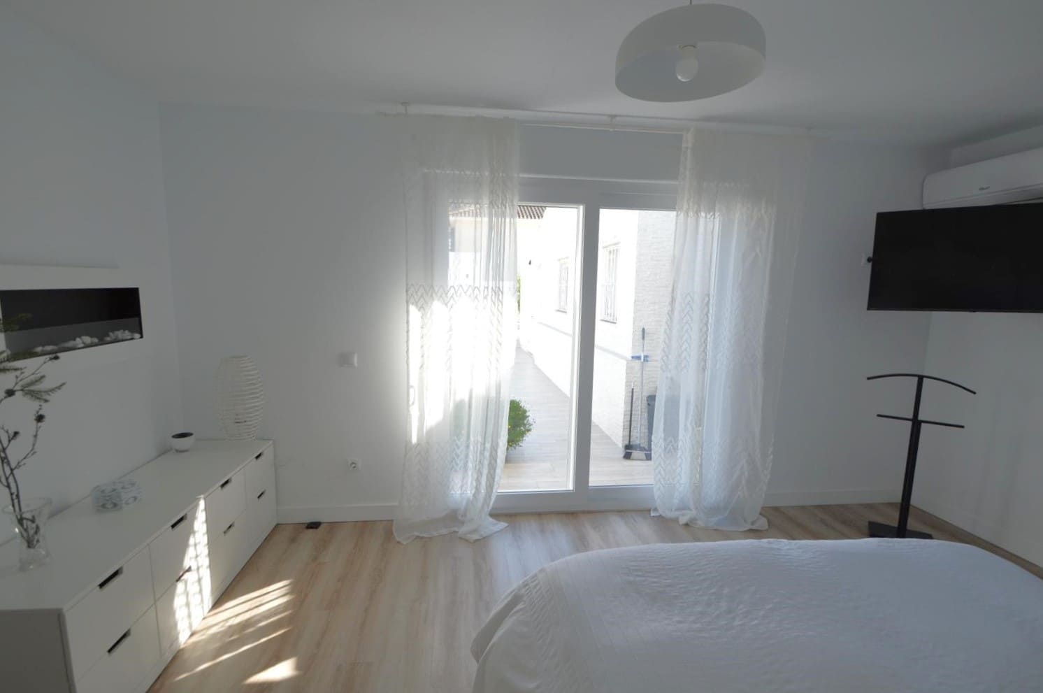 4 bedroom Villa for sale in Vinaros with pool garage - € 730,000 (Ref: 9873811)