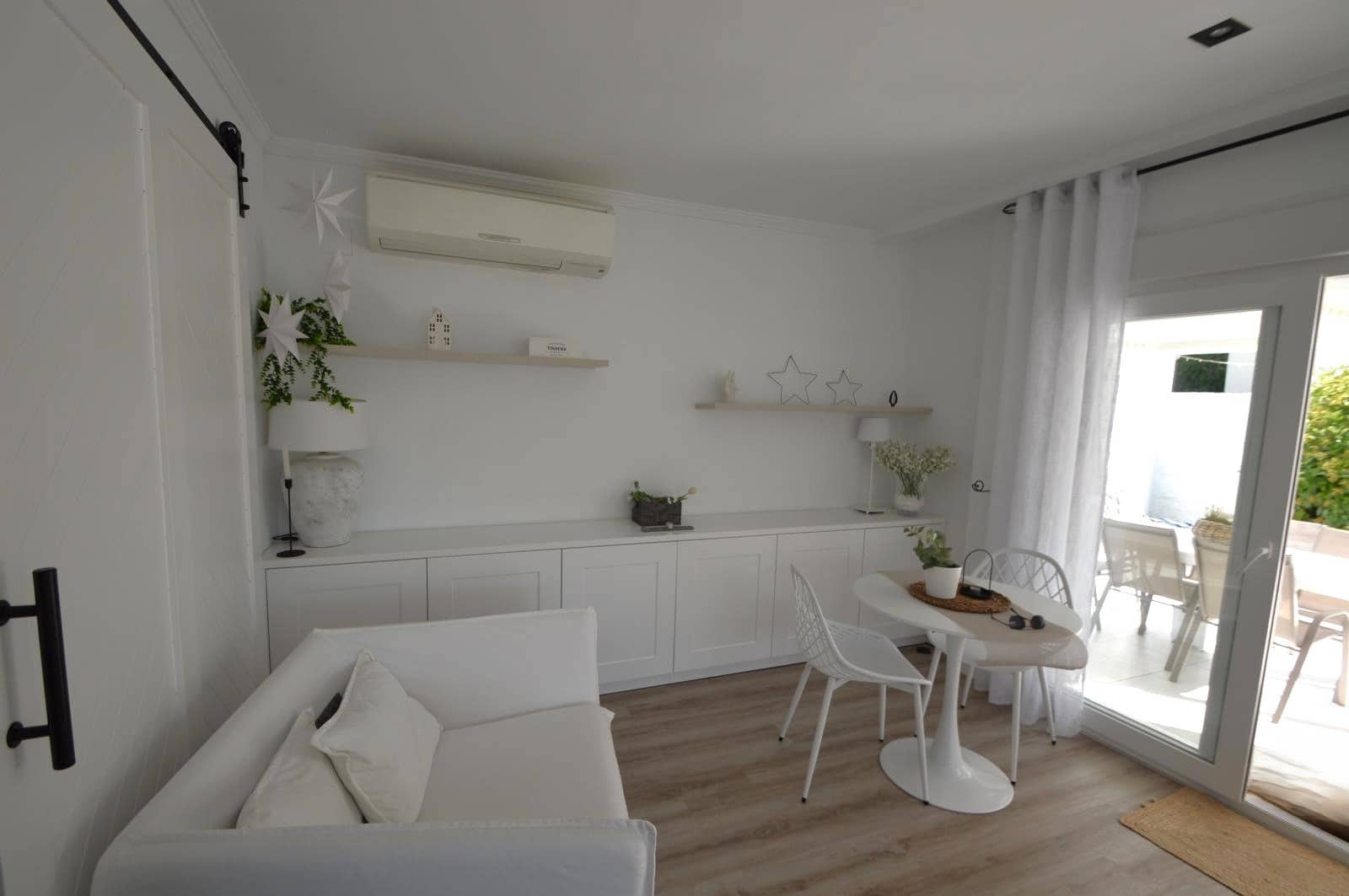 4 bedroom Villa for sale in Vinaros with pool garage - € 730,000 (Ref: 9873811)