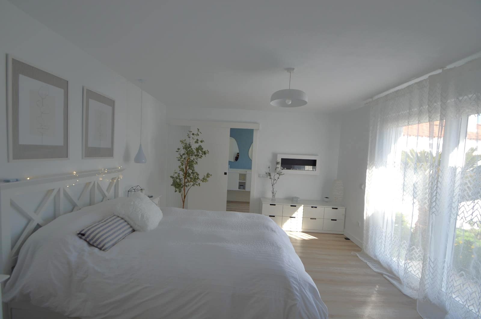 4 bedroom Villa for sale in Vinaros with pool garage - € 730,000 (Ref: 9873811)