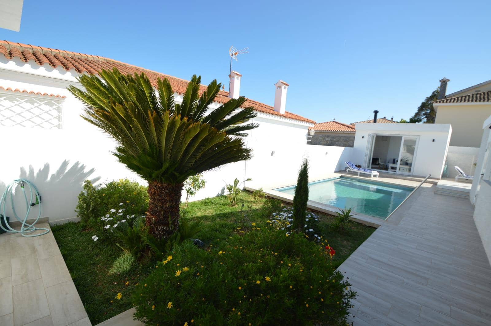 4 bedroom Villa for sale in Vinaros with pool garage - € 730,000 (Ref: 9873811)
