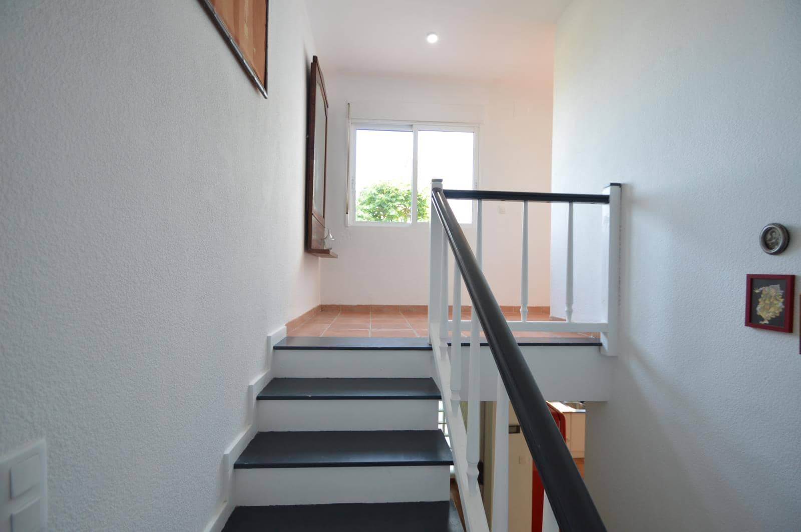 3 bedroom Villa for sale in Vinaros with pool garage - € 490,000 (Ref: 9891044)