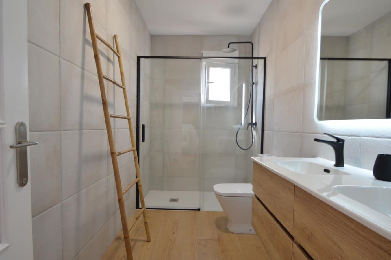 3 bedroom Villa for sale in Vinaros with pool garage - € 490,000 (Ref: 9891044)