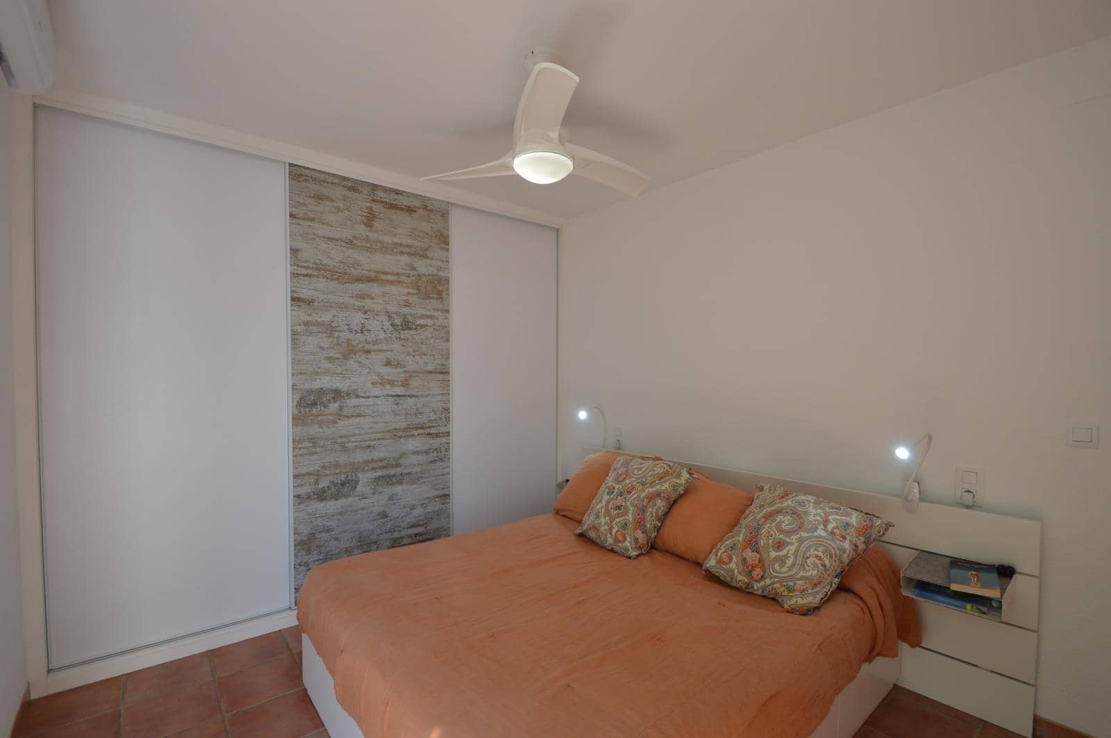 3 bedroom Villa for sale in Vinaros with pool garage - € 490,000 (Ref: 9891044)