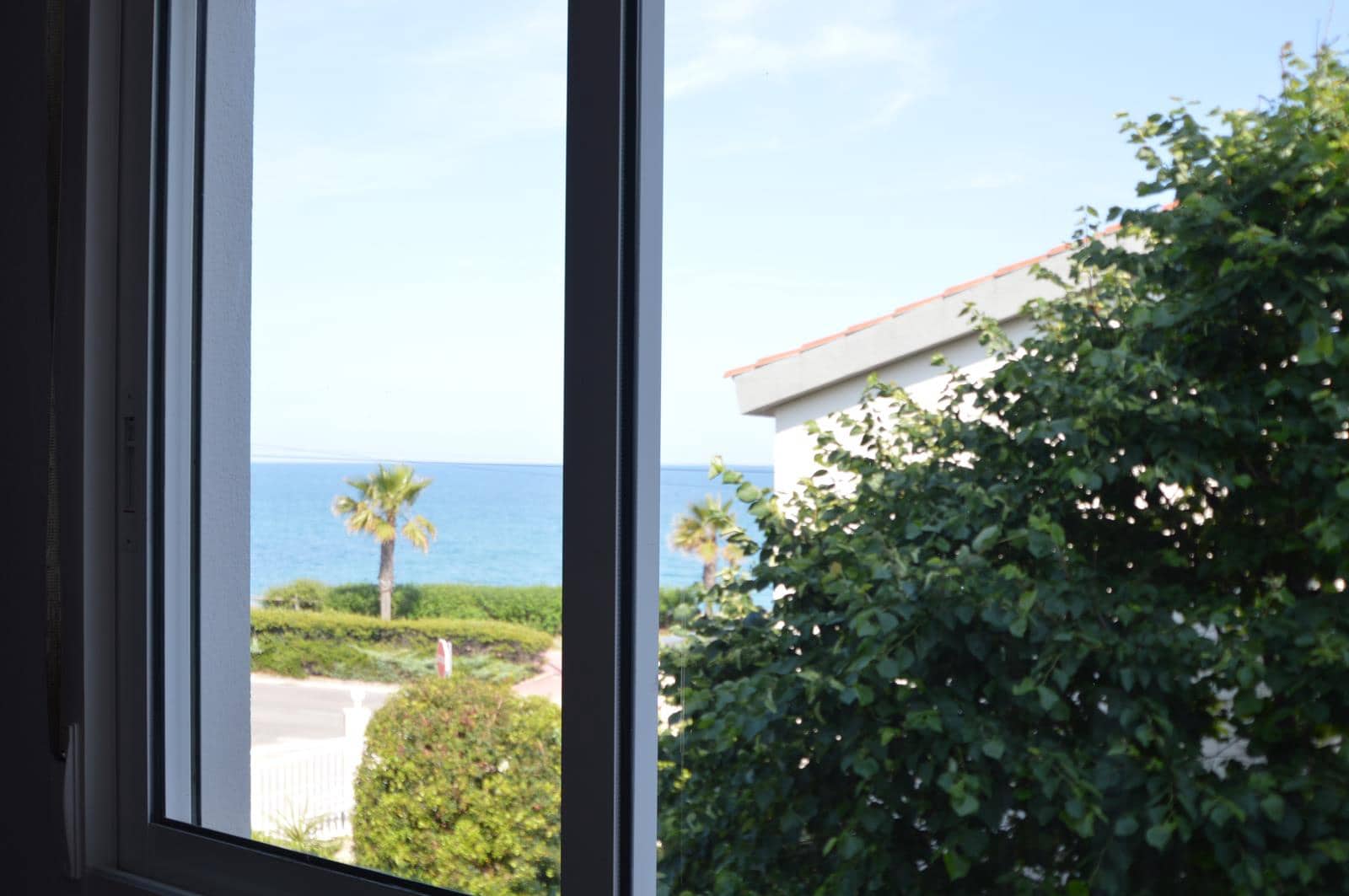 3 bedroom Villa for sale in Vinaros with pool garage - € 490,000 (Ref: 9891044)