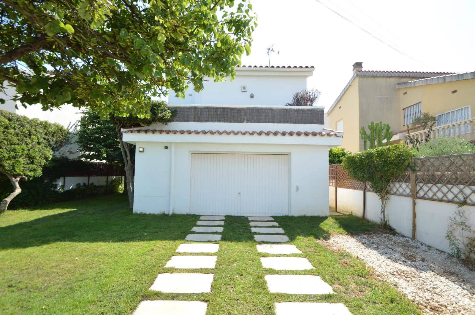 3 bedroom Villa for sale in Vinaros with pool garage - € 490,000 (Ref: 9891044)