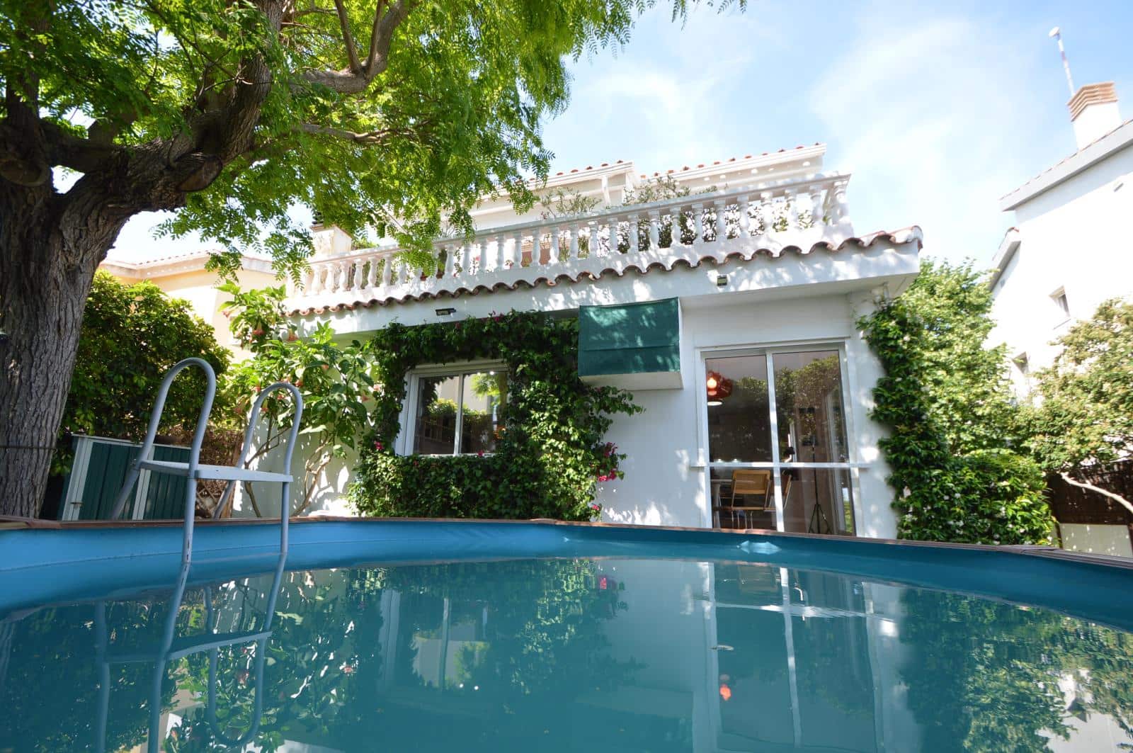 3 bedroom Villa for sale in Vinaros with pool garage - € 490,000 (Ref: 9891044)