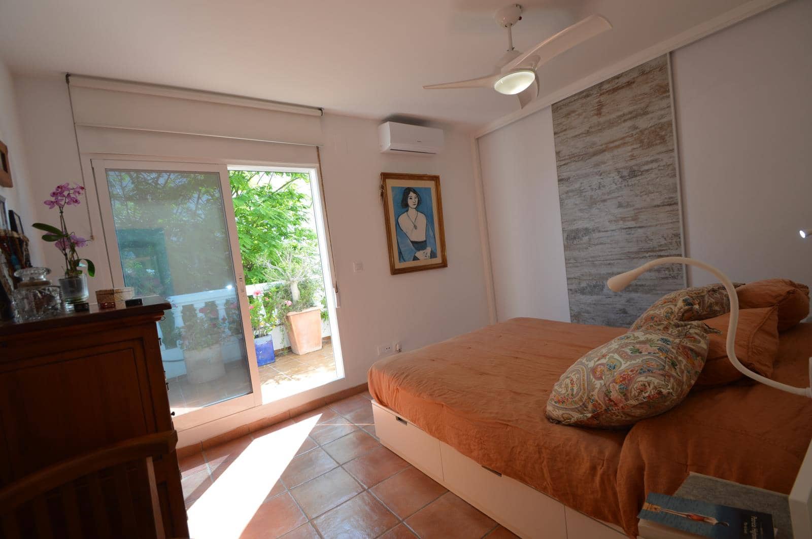 3 bedroom Villa for sale in Vinaros with pool garage - € 490,000 (Ref: 9891044)