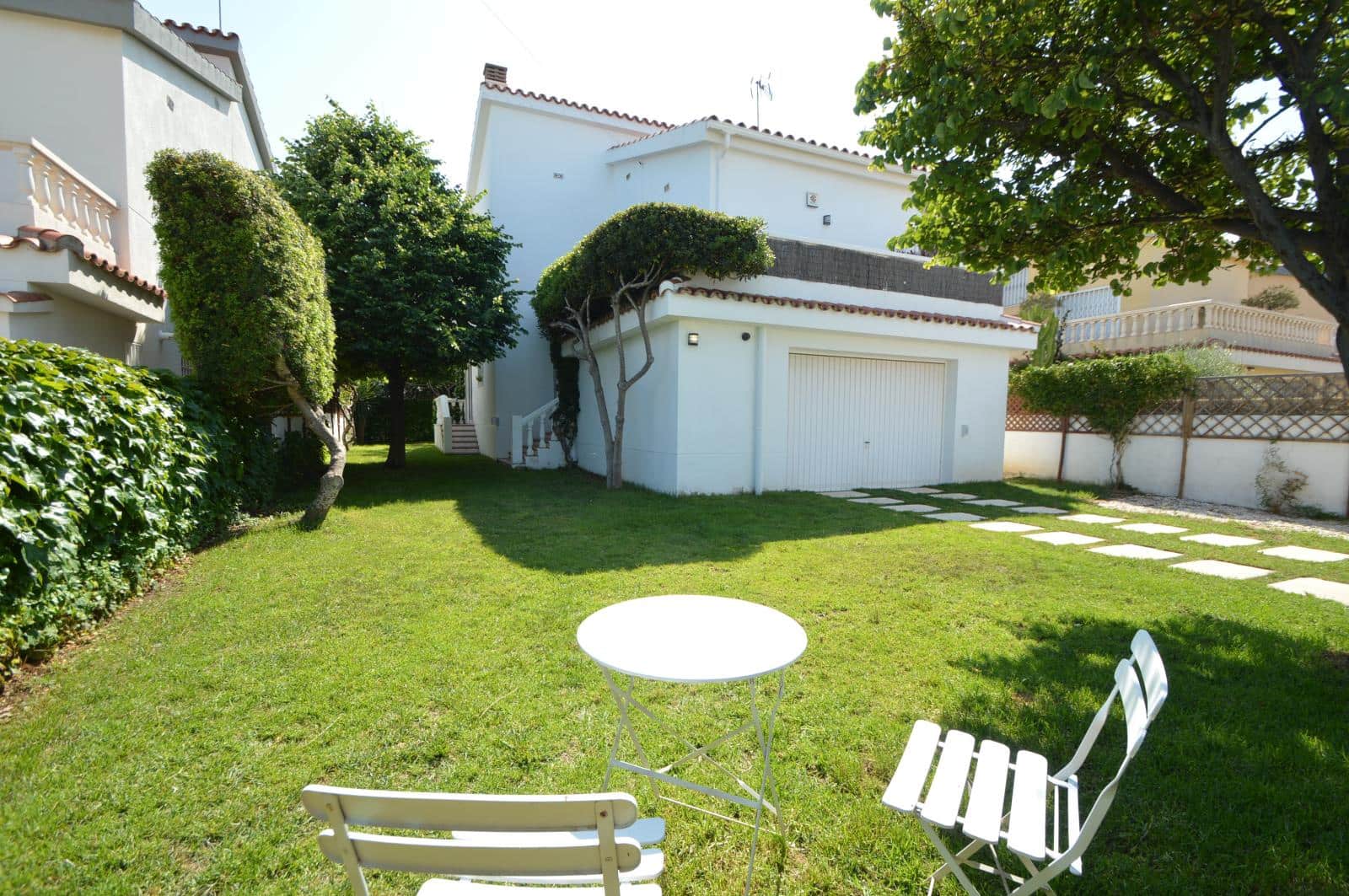 3 bedroom Villa for sale in Vinaros with pool garage - € 490,000 (Ref: 9891044)