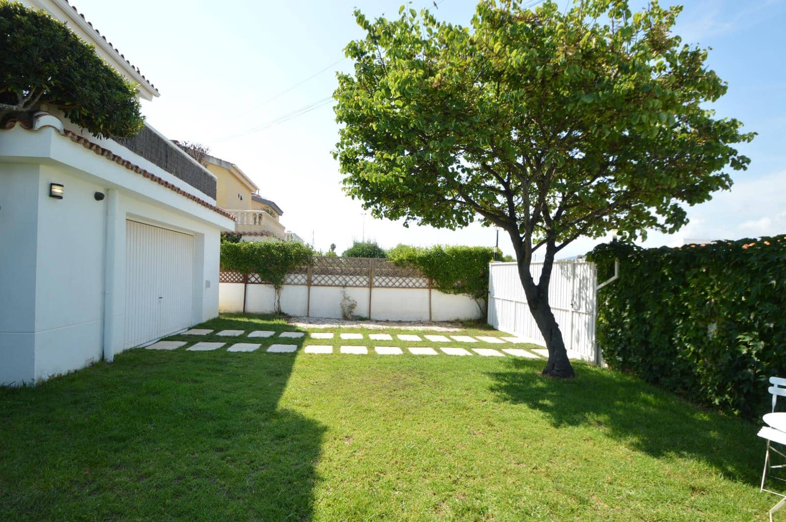 3 bedroom Villa for sale in Vinaros with pool garage - € 490,000 (Ref: 9891044)