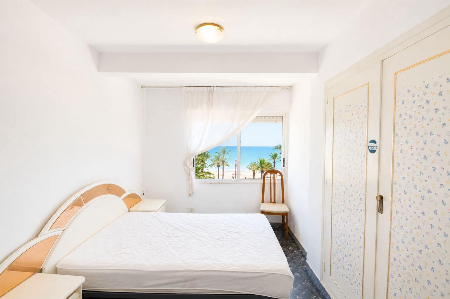 4 bedroom Flat for sale in Vinaros - € 300,000 (Ref: 9905051)