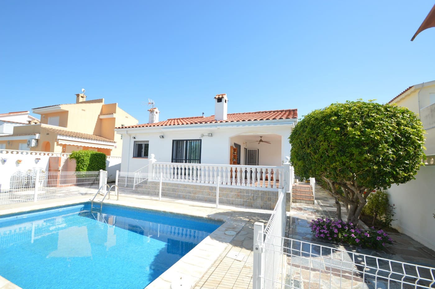 3 camera da letto Villa in vendita in Vinaros con piscina garage - 350.000 € (Rif: 9911839)