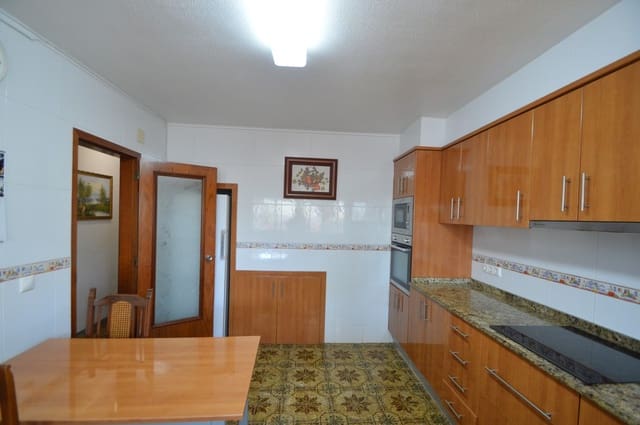 5 quarto Moradia em Banda para venda em Vinaròs com garagem - 259 000 € (Ref: 9916344)