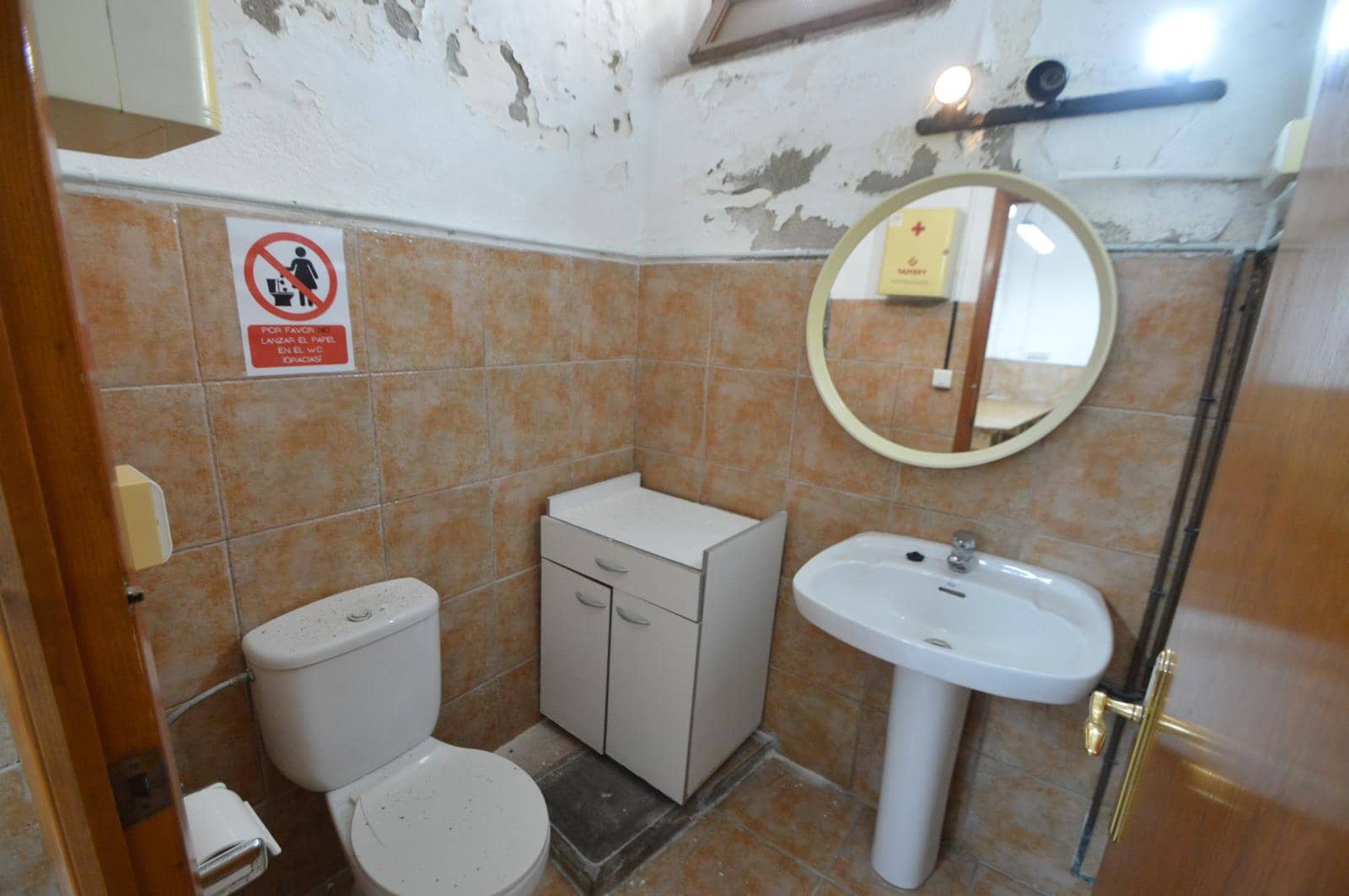 Comercial para arrendar em Vinaros - 600 € (Ref: 9921474)
