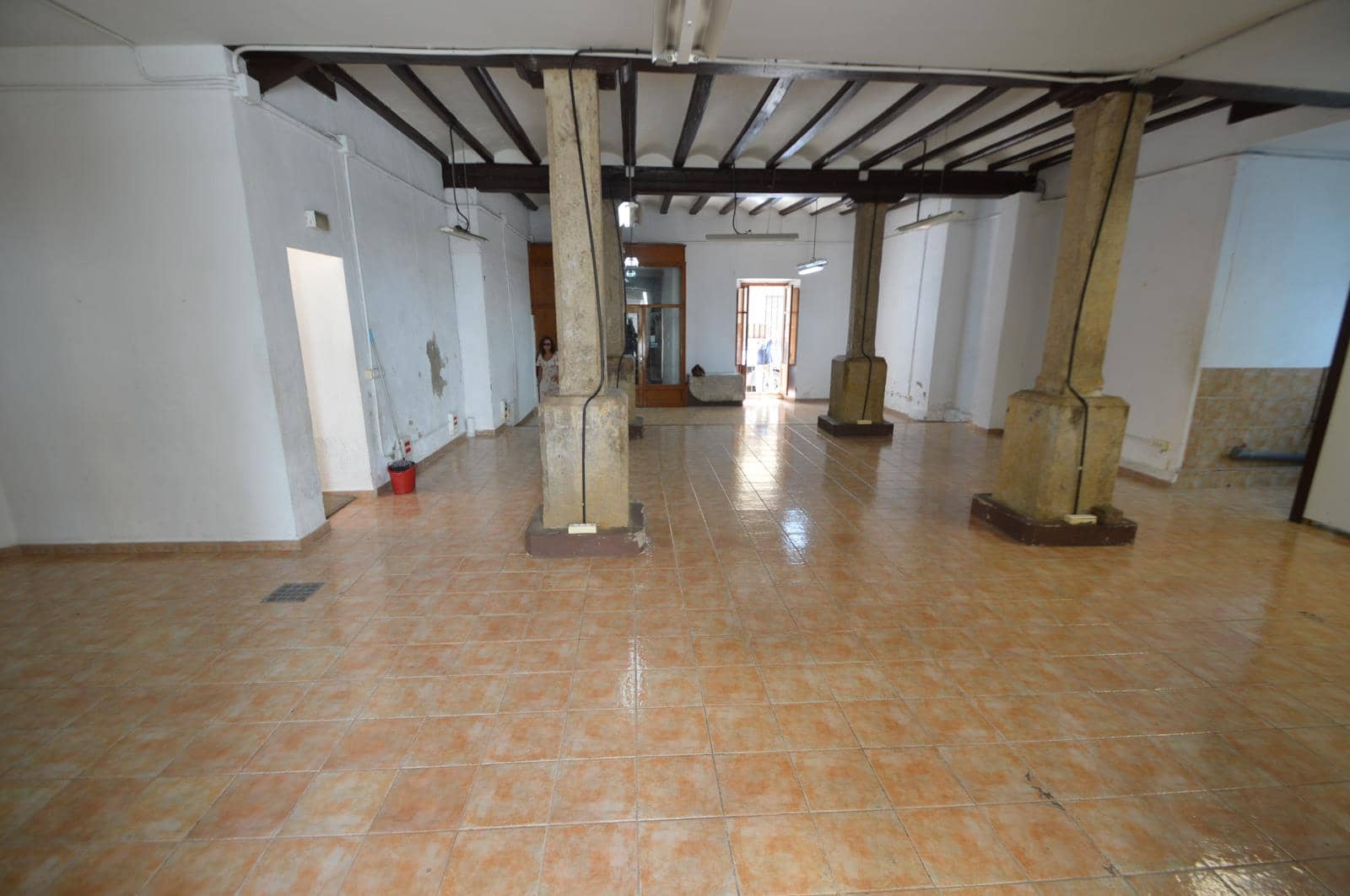 Comercial para arrendar em Vinaros - 600 € (Ref: 9921474)