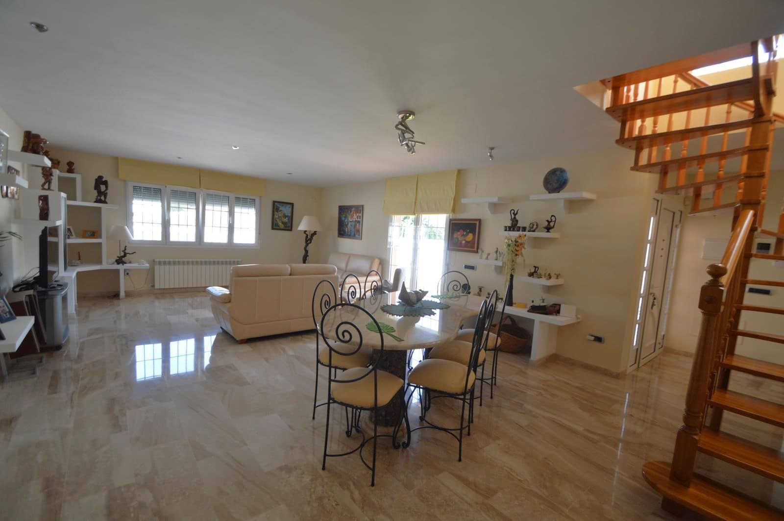 5 sypialnia Willa na sprzedaż w Vinaros z basenem garażem - 435 000 € (Ref: 9944435)