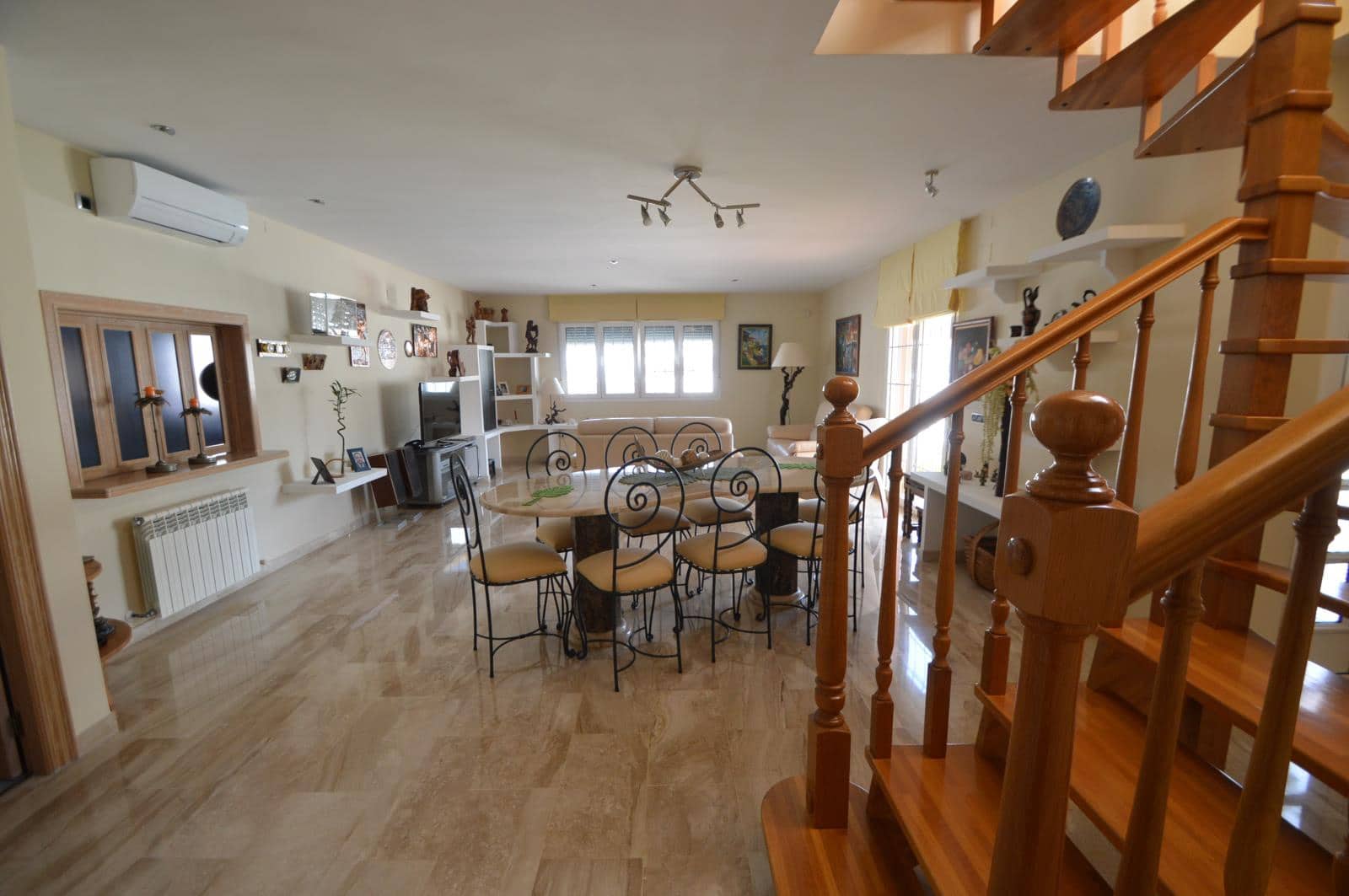 5 sypialnia Willa na sprzedaż w Vinaros z basenem garażem - 435 000 € (Ref: 9944435)