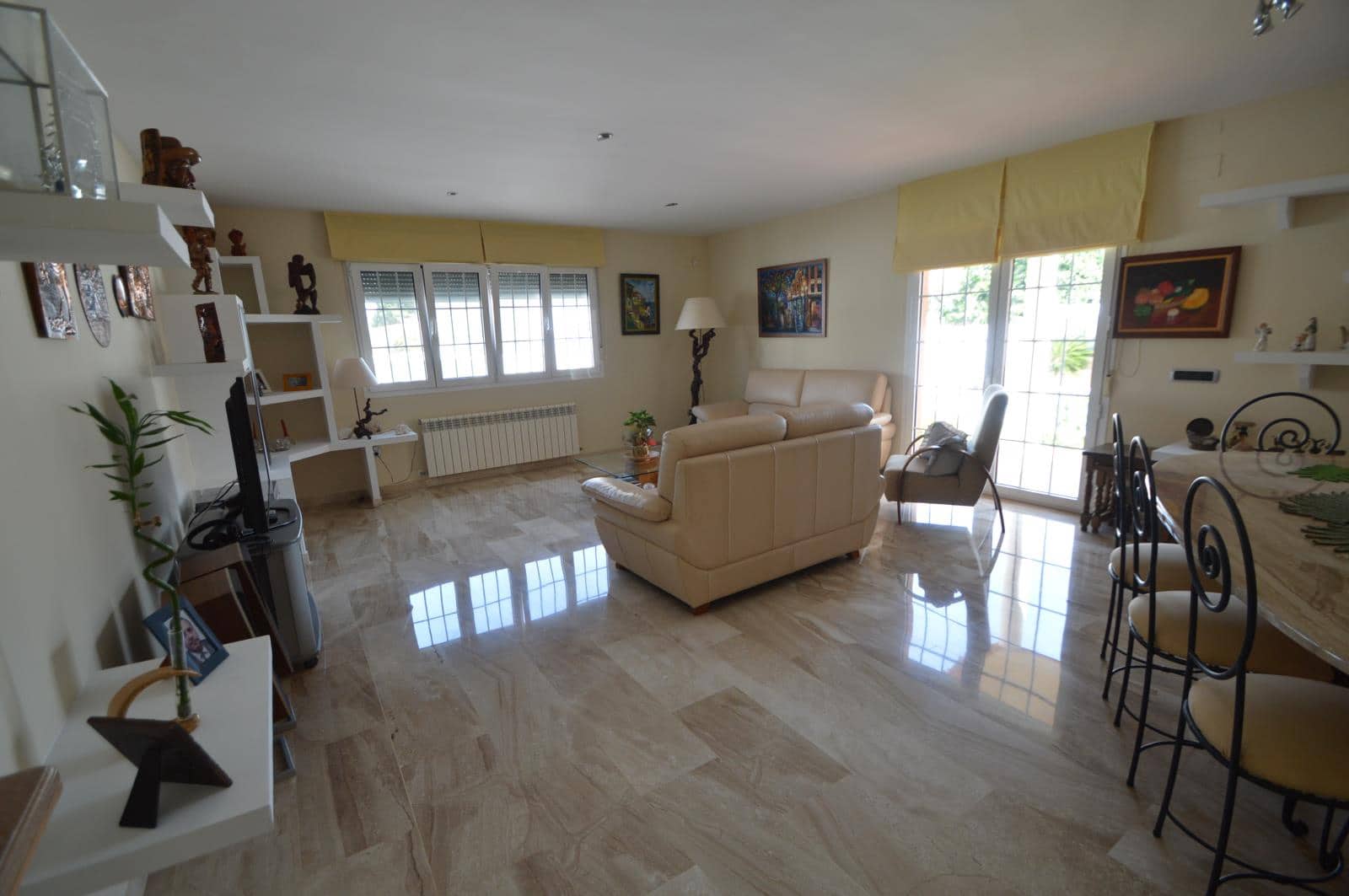 5 sypialnia Willa na sprzedaż w Vinaros z basenem garażem - 435 000 € (Ref: 9944435)