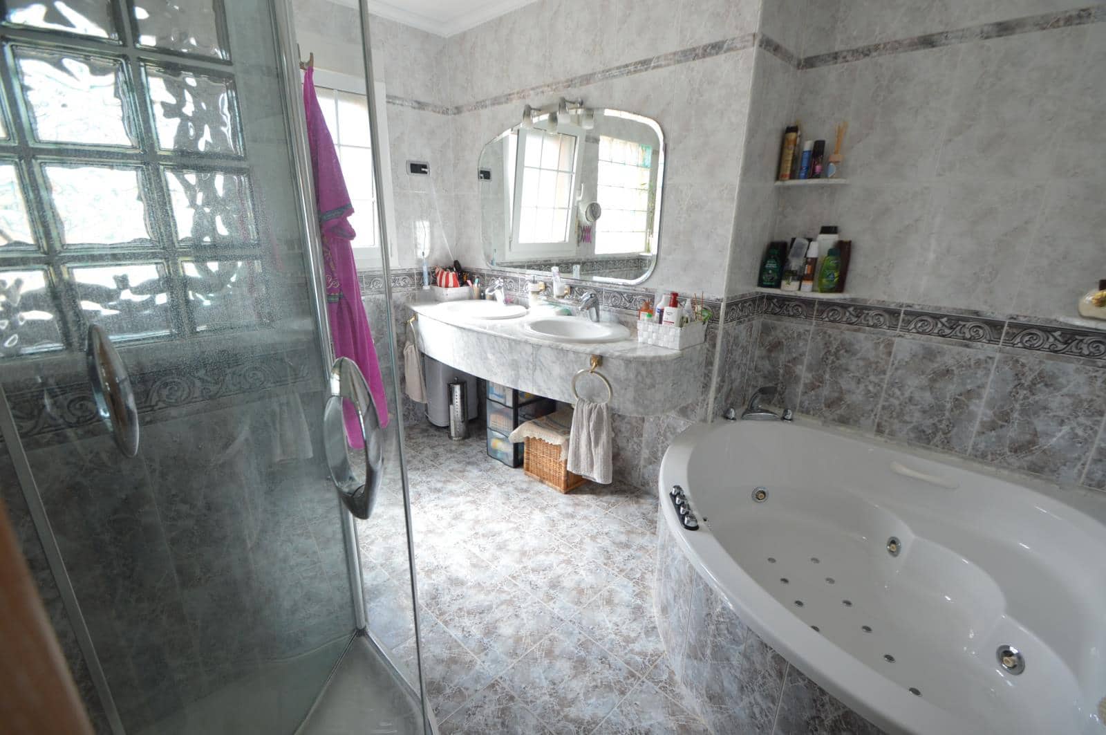 5 sypialnia Willa na sprzedaż w Vinaros z basenem garażem - 435 000 € (Ref: 9944435)