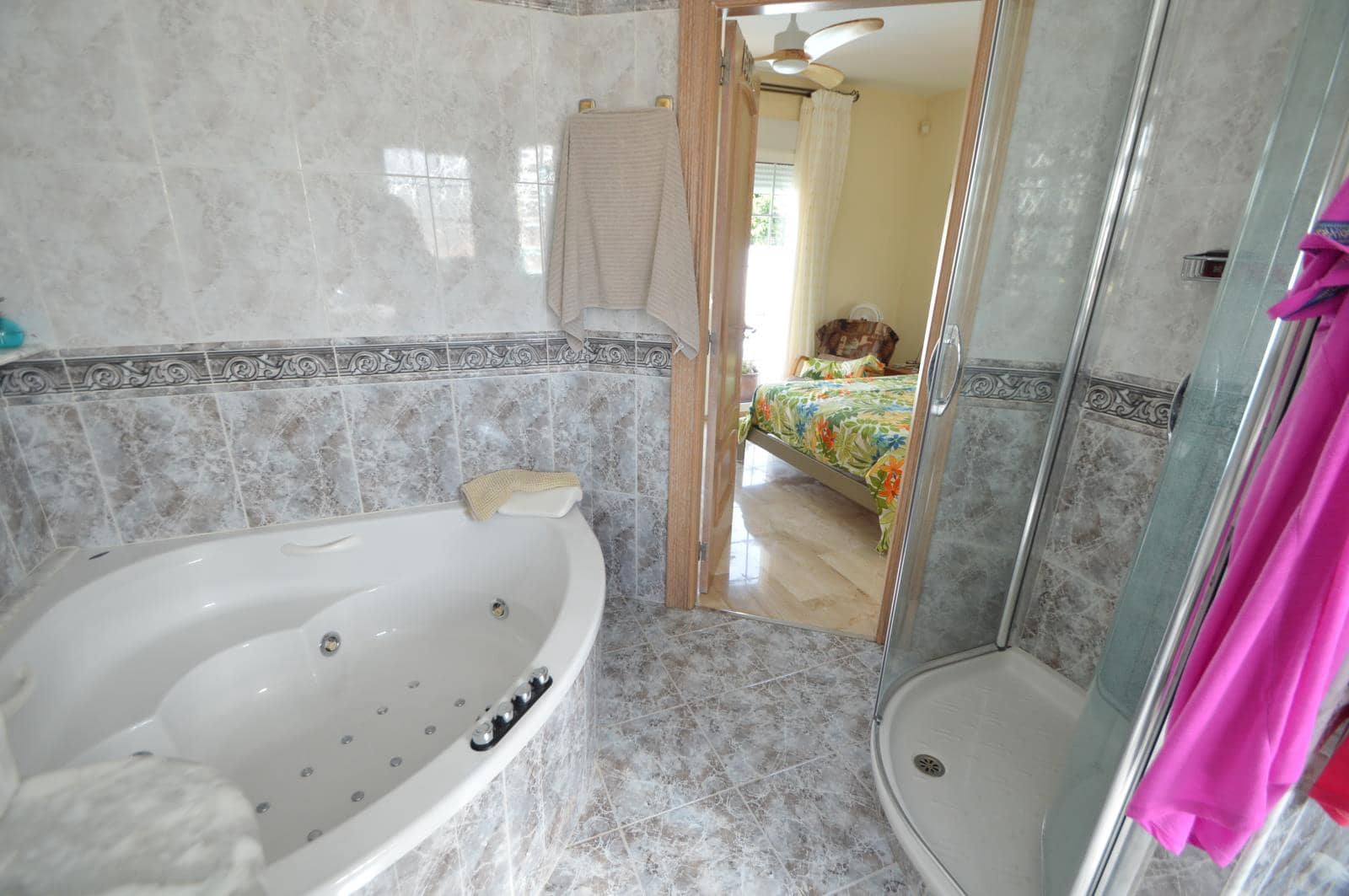5 sypialnia Willa na sprzedaż w Vinaros z basenem garażem - 435 000 € (Ref: 9944435)