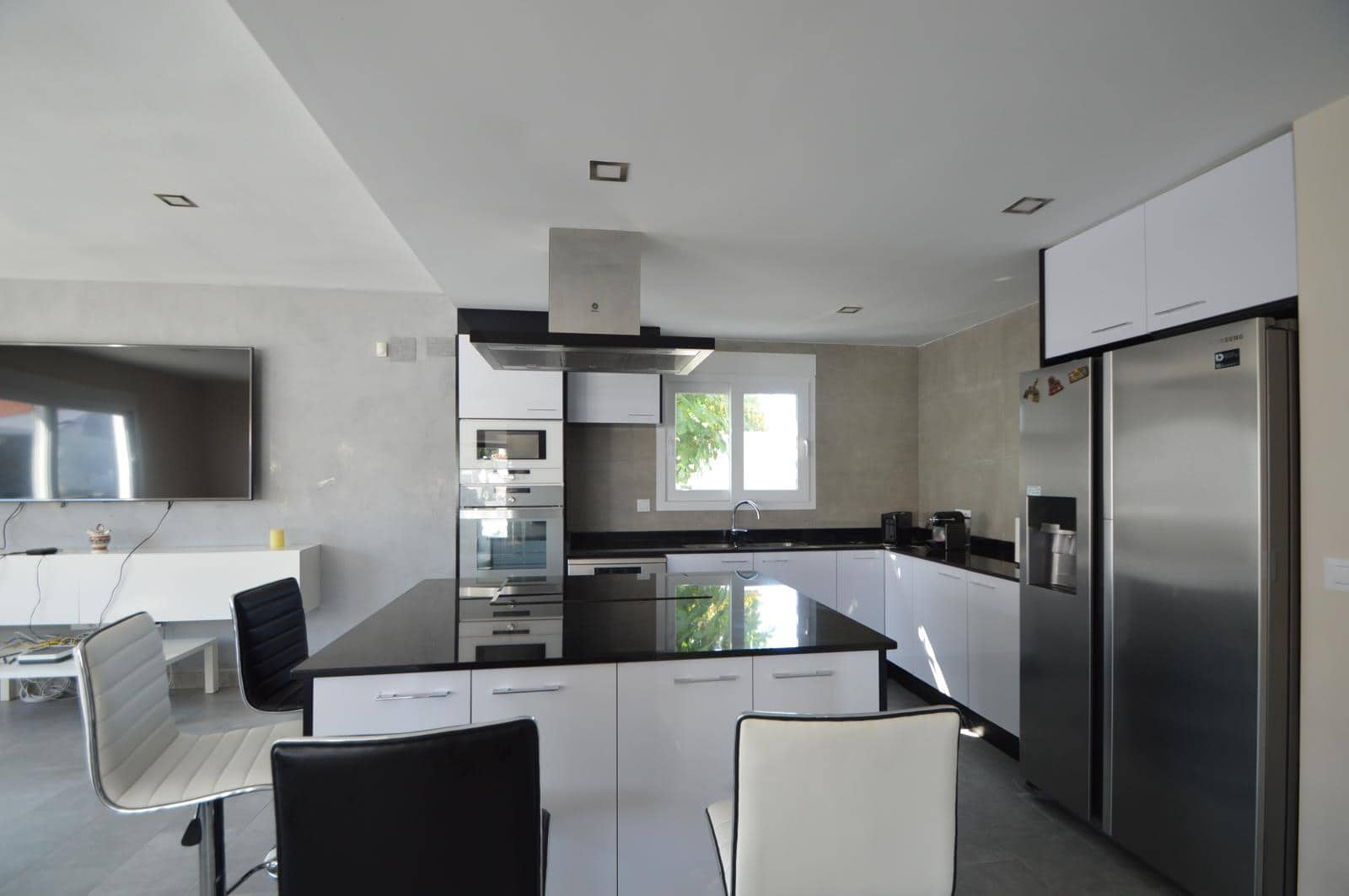 3 slaapkamer Villa te koop in Vinaros met zwembad - € 520.000 (Ref: 9948345)