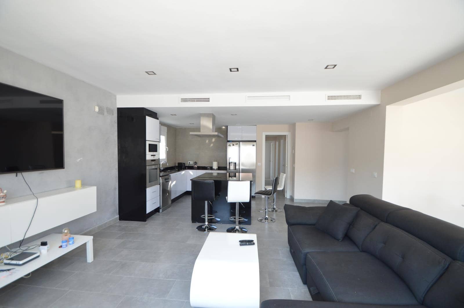 3 slaapkamer Villa te koop in Vinaros met zwembad - € 520.000 (Ref: 9948345)