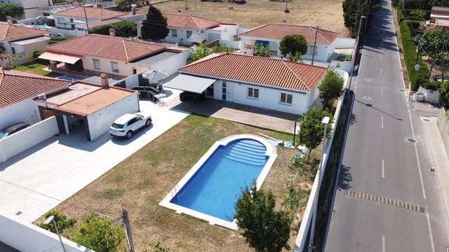 3 slaapkamer Villa te koop in Vinaròs met zwembad - € 520.000 (Ref: 9948345)