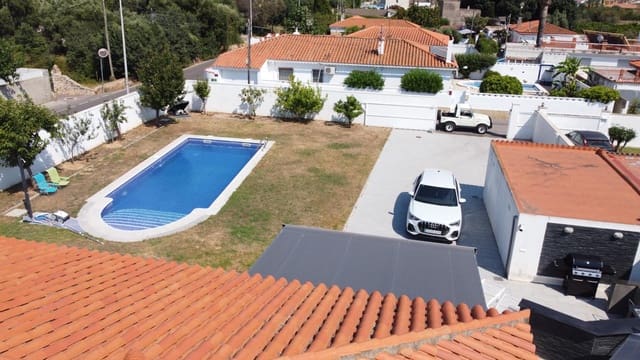 3 slaapkamer Villa te koop in Vinaròs met zwembad - € 520.000 (Ref: 9948345)