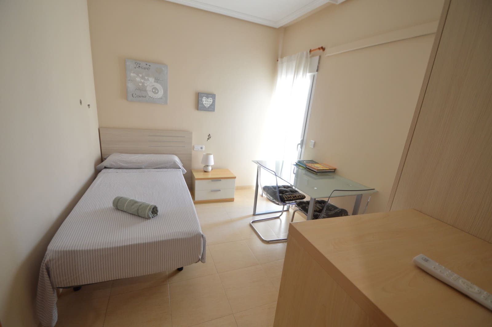 3 bedroom Flat for rent in Vinaros - € 800 (Ref: 9948907)