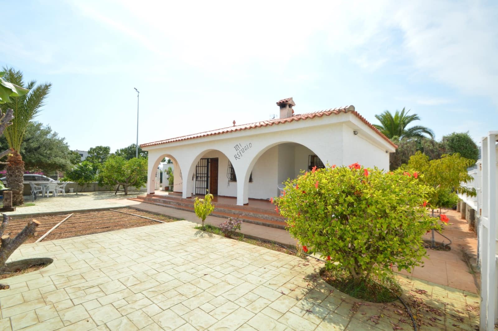 2 bedroom Villa for sale in Vinaros with garage - € 250,000 (Ref: 9956614)