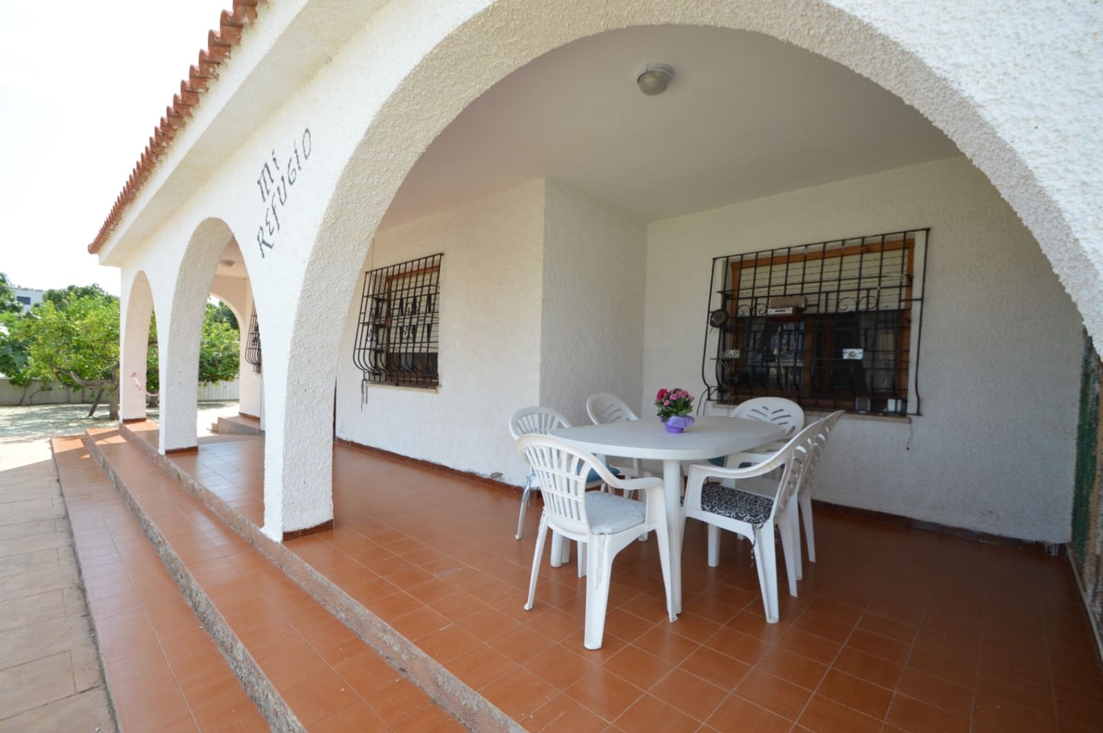 2 bedroom Villa for sale in Vinaros with garage - € 250,000 (Ref: 9956614)
