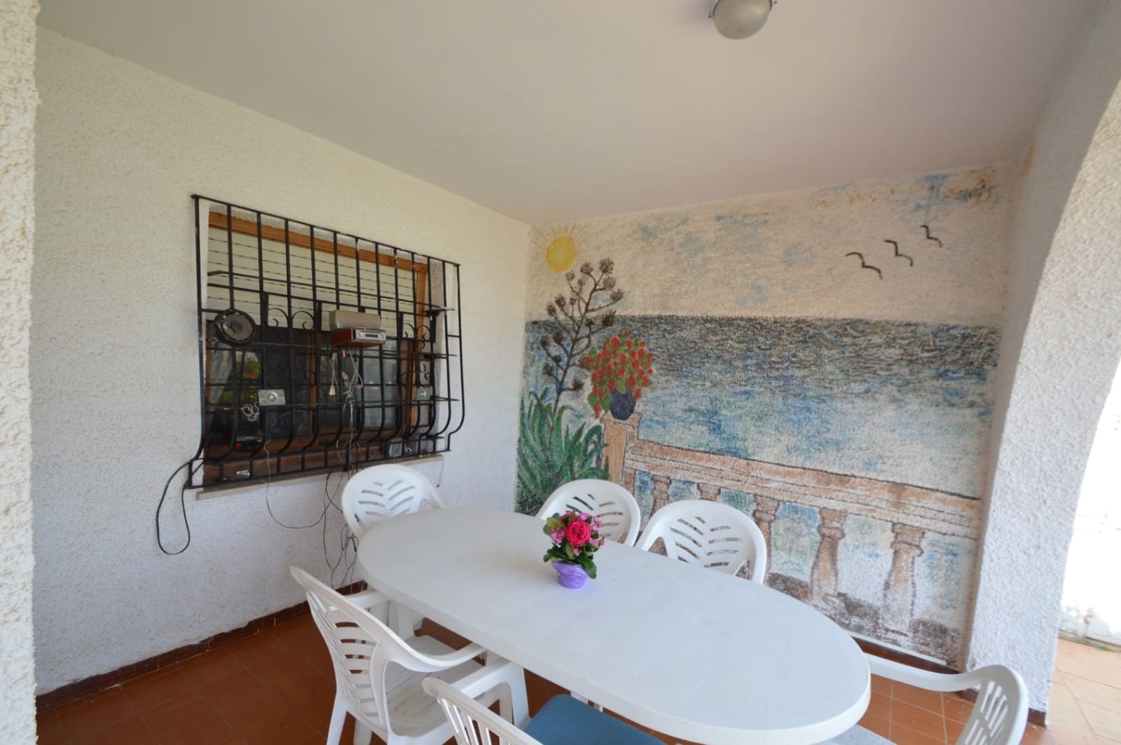 2 bedroom Villa for sale in Vinaros with garage - € 250,000 (Ref: 9956614)